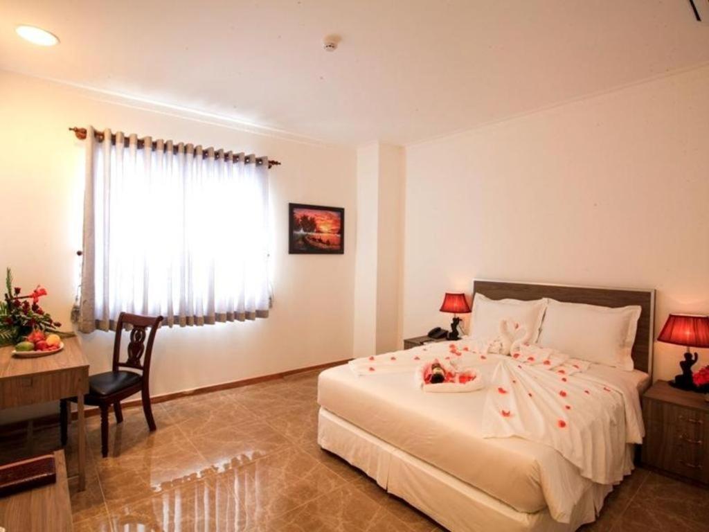Den Long Do Hotel Nha Trang Bagian luar foto