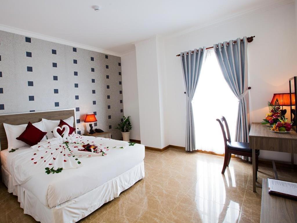 Den Long Do Hotel Nha Trang Bagian luar foto