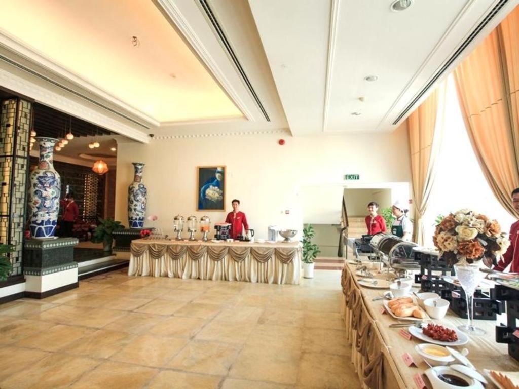 Den Long Do Hotel Nha Trang Bagian luar foto