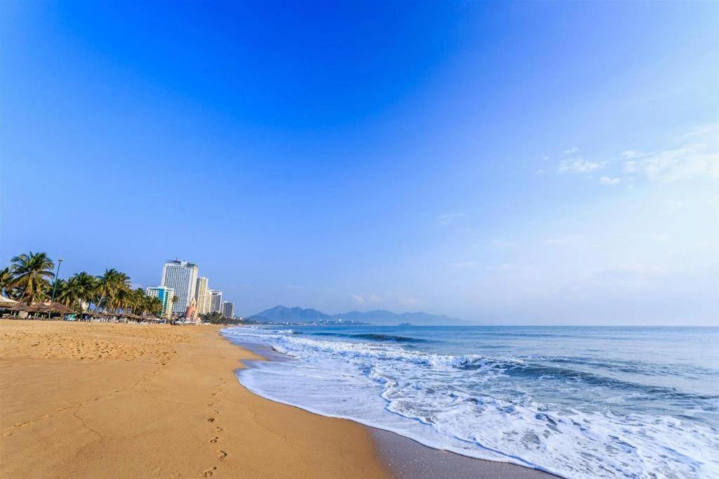 Den Long Do Hotel Nha Trang Bagian luar foto