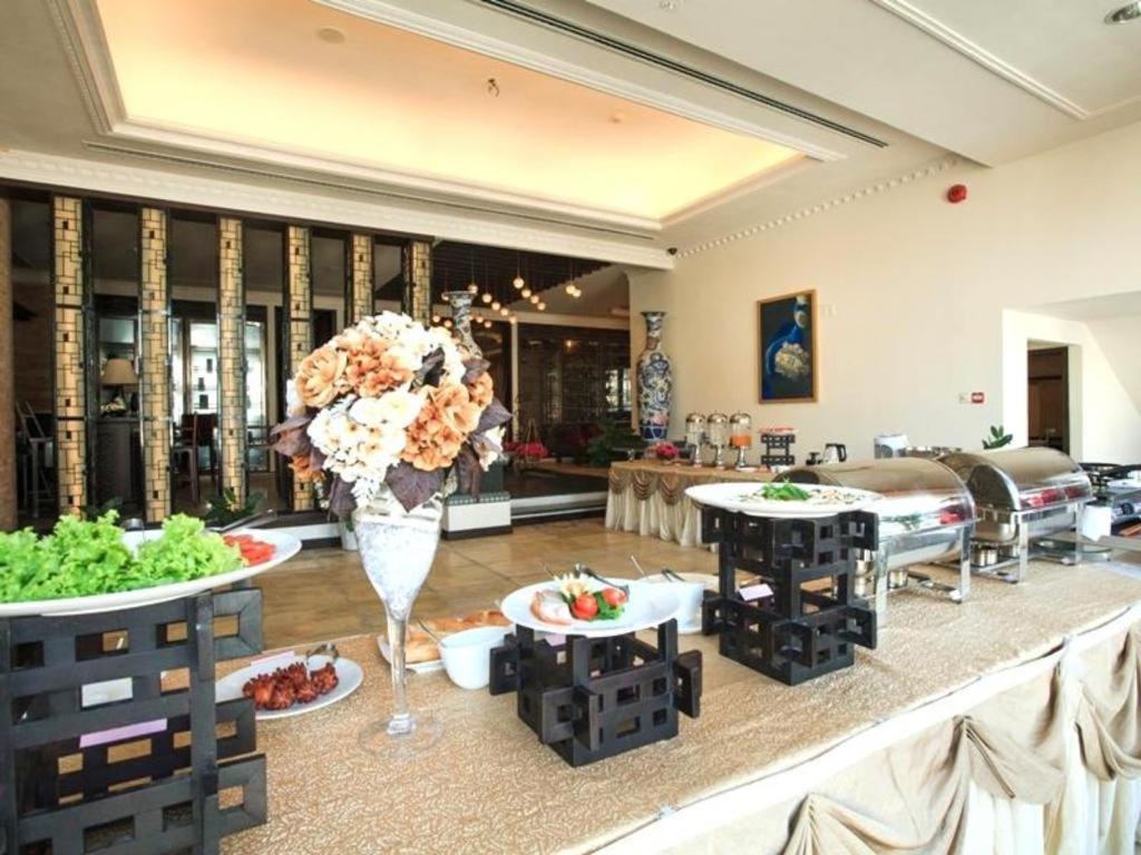 Den Long Do Hotel Nha Trang Bagian luar foto
