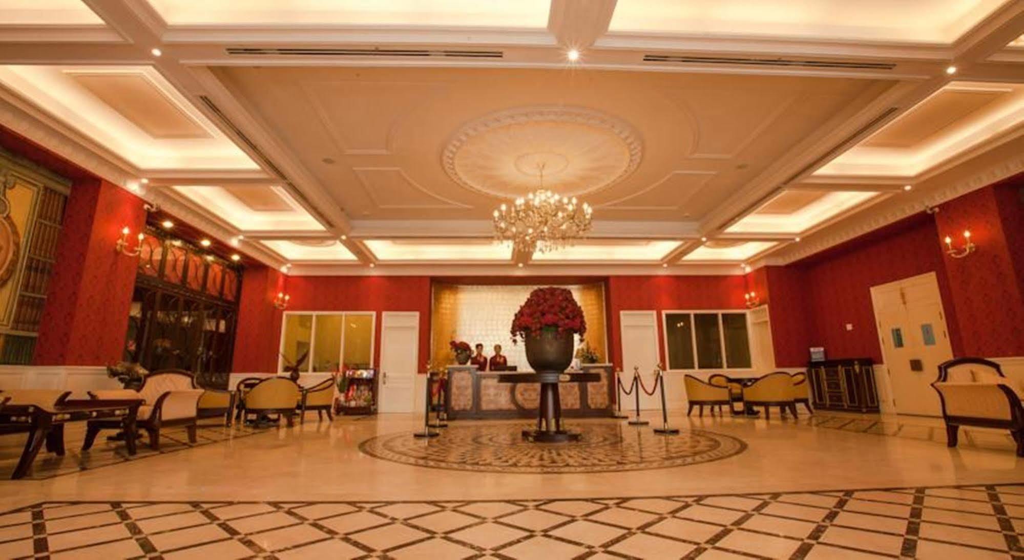 Den Long Do Hotel Nha Trang Bagian luar foto
