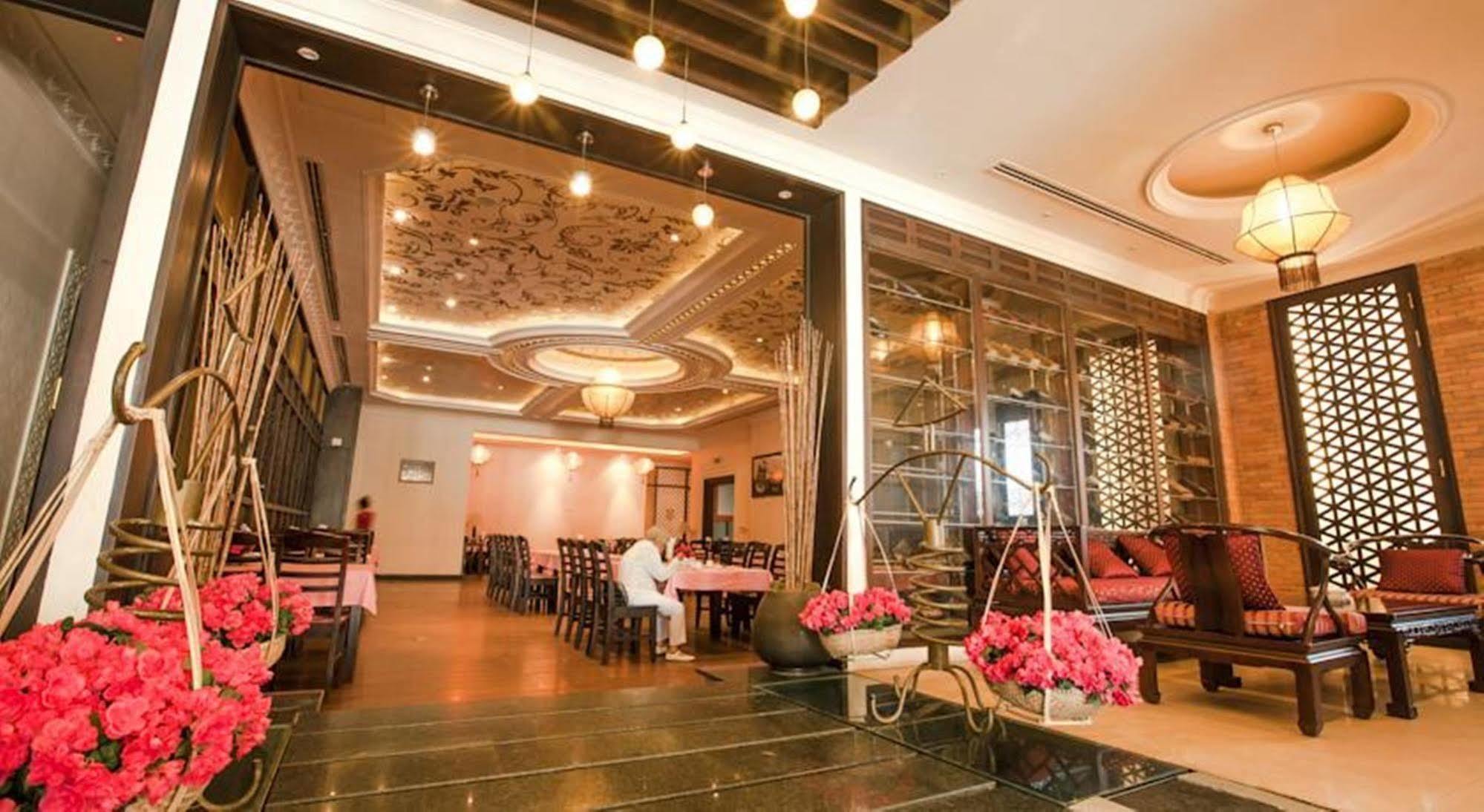 Den Long Do Hotel Nha Trang Bagian luar foto
